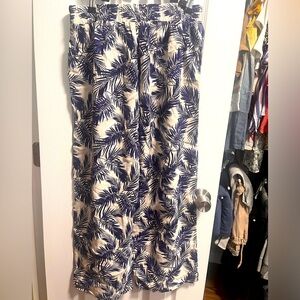 Palazzo pants with pockets